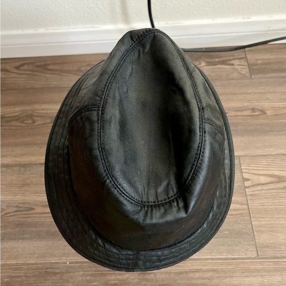 Coach XS Black Hat man - Picture 5 of 11